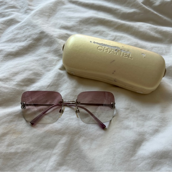 CHANEL 4017-D Pink Tinted Rhinestone Sunglasses / CHANEL Y2K Sunglasses - Picture 3 of 10